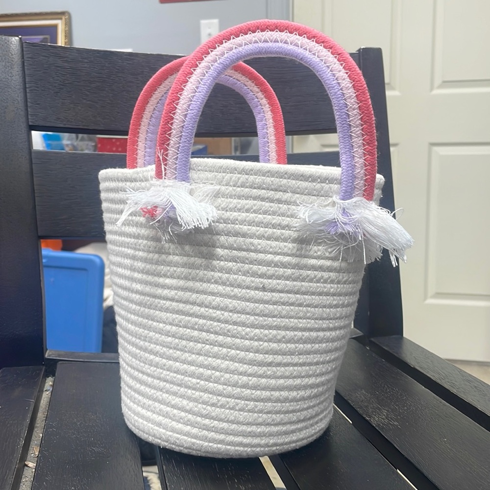 Woven handbag